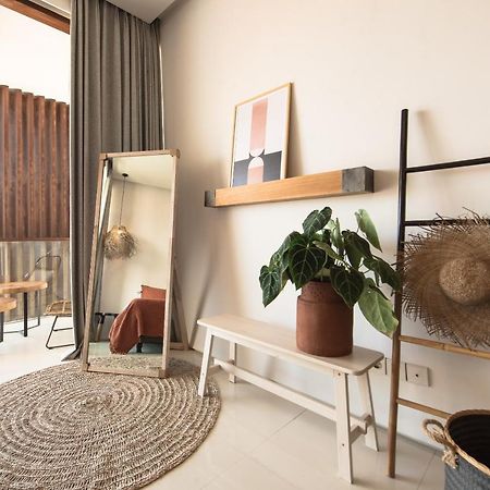 Pelangi 148 Beach Suites 塞米亚克 外观 照片