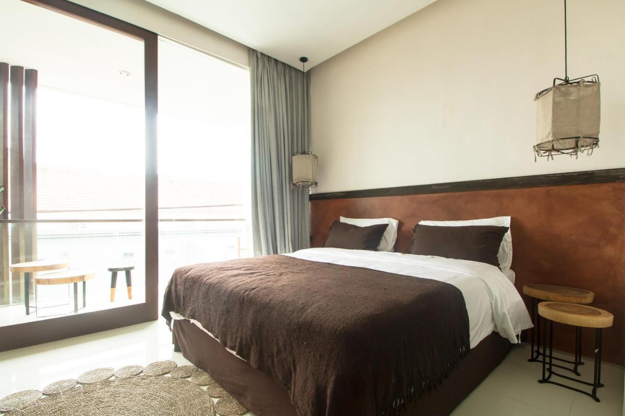 Pelangi 148 Beach Suites 塞米亚克 外观 照片